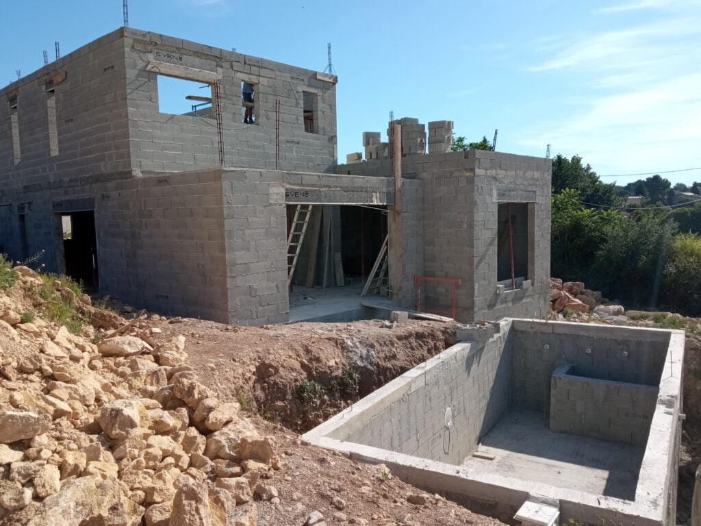 entreprise construction maison miramas devis