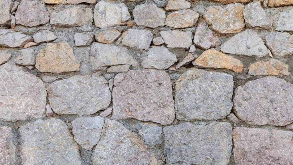 Des maçons professionnels pour vos projets de mur en pierre devis