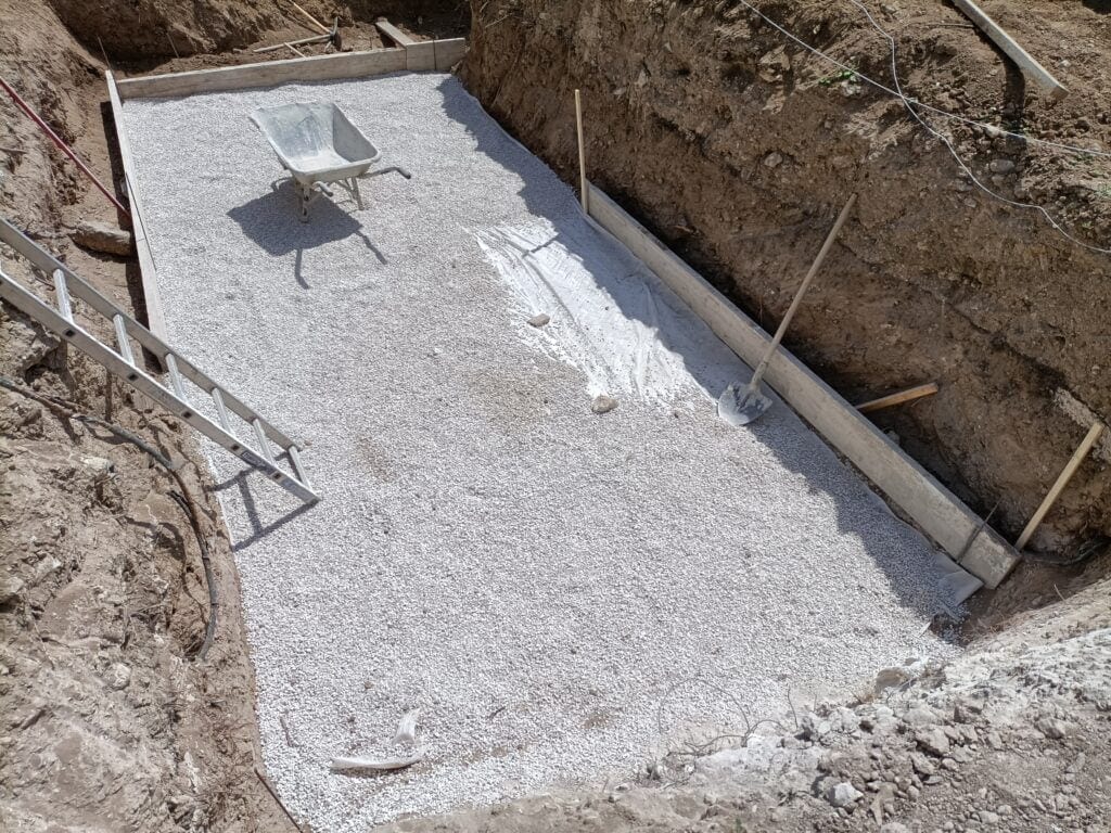 Chantier mur de soutènement — élévation du voile béton armé