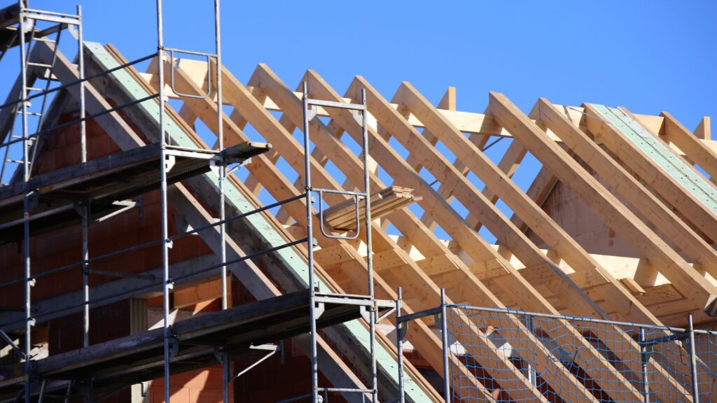 réparation toiture à proximité miramas