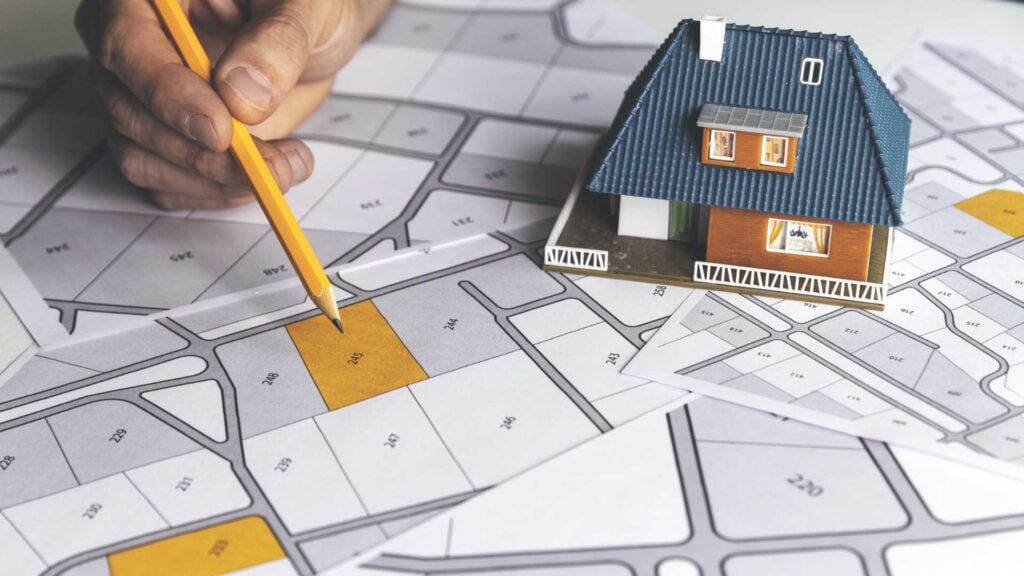 constructeur maison martigues terrain