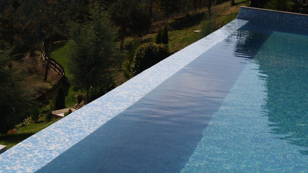 piscine débordement marseille