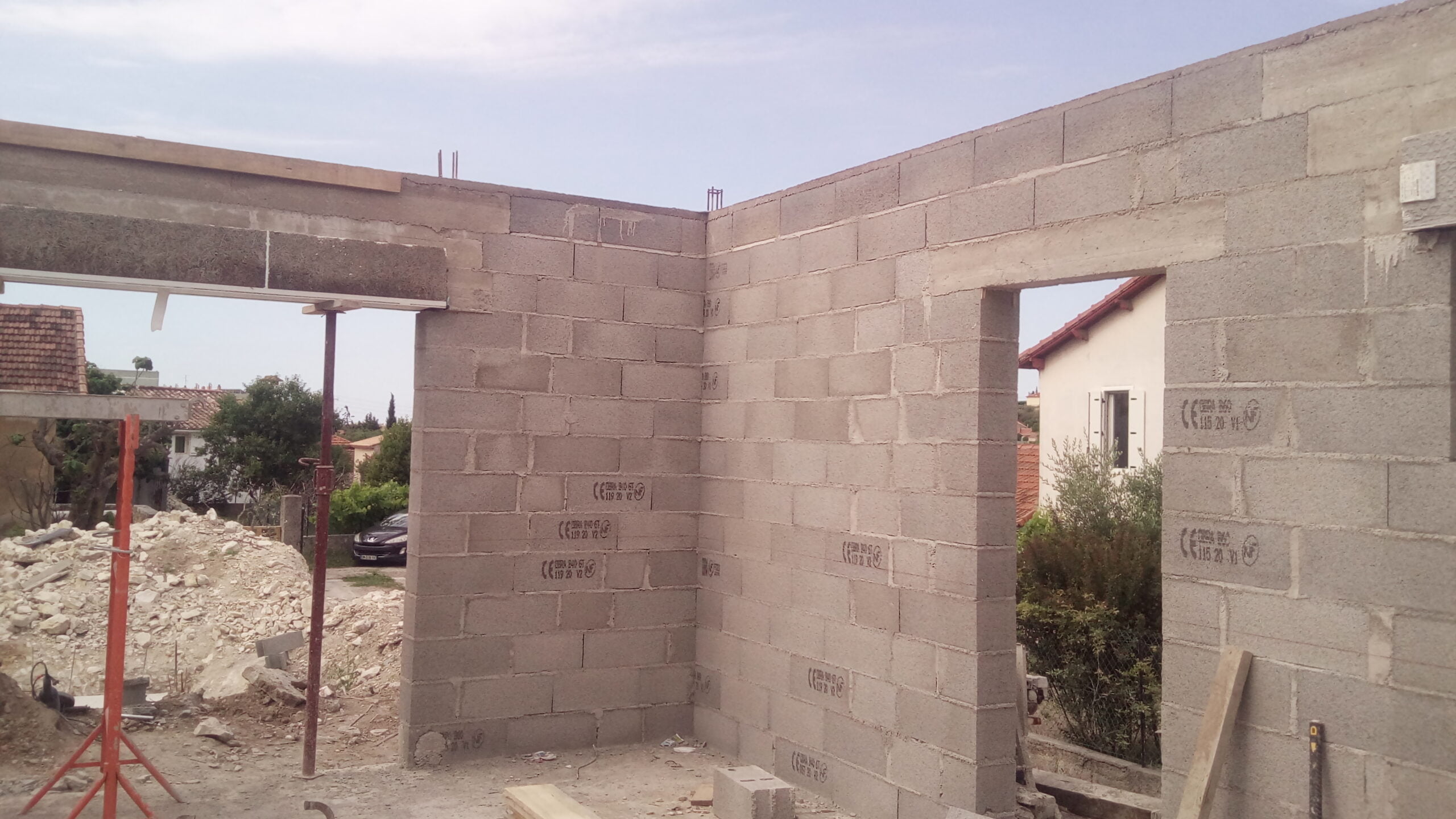 Mur en agglo d'une maison