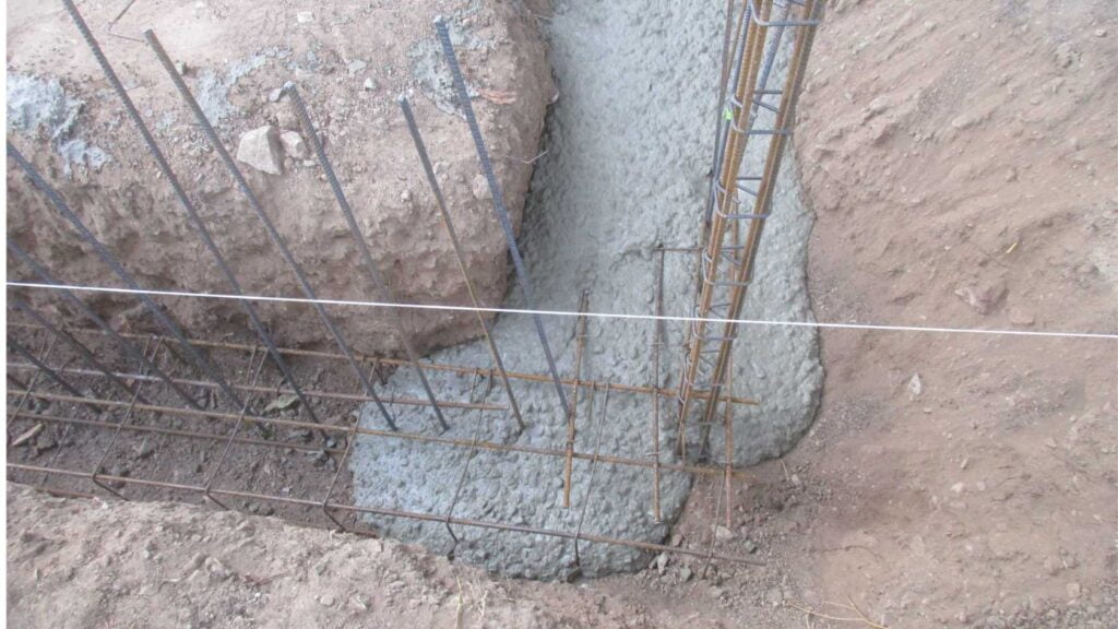 Fondation en béton de mur