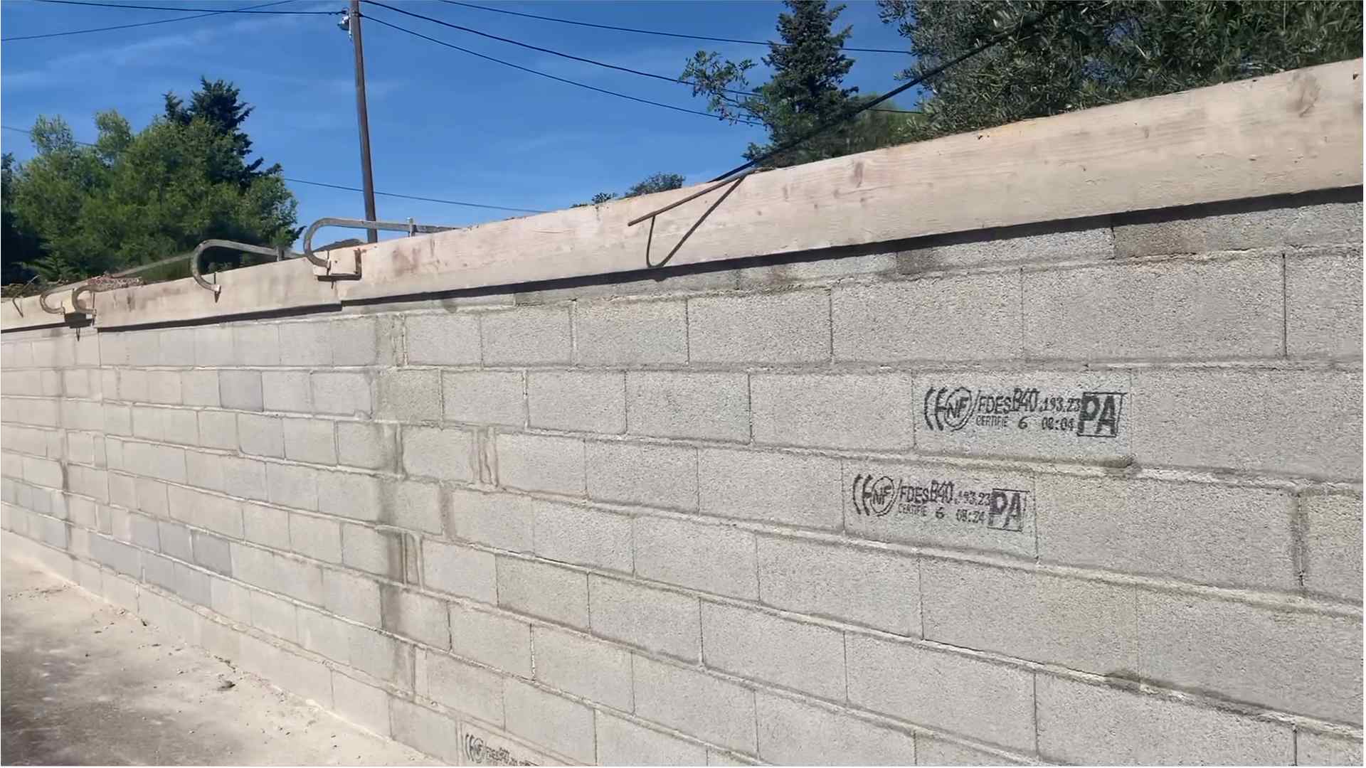 Chantier de maçonnerie réalisé à Marseille par Les Maisons Vertes Provençales