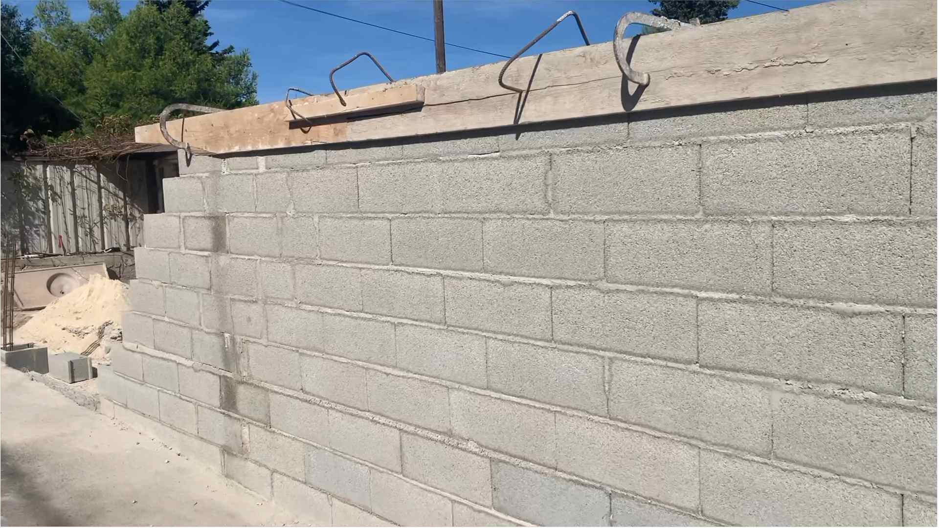 Chantier de maçonnerie réalisé à Marseille par Les Maisons Vertes Provençales