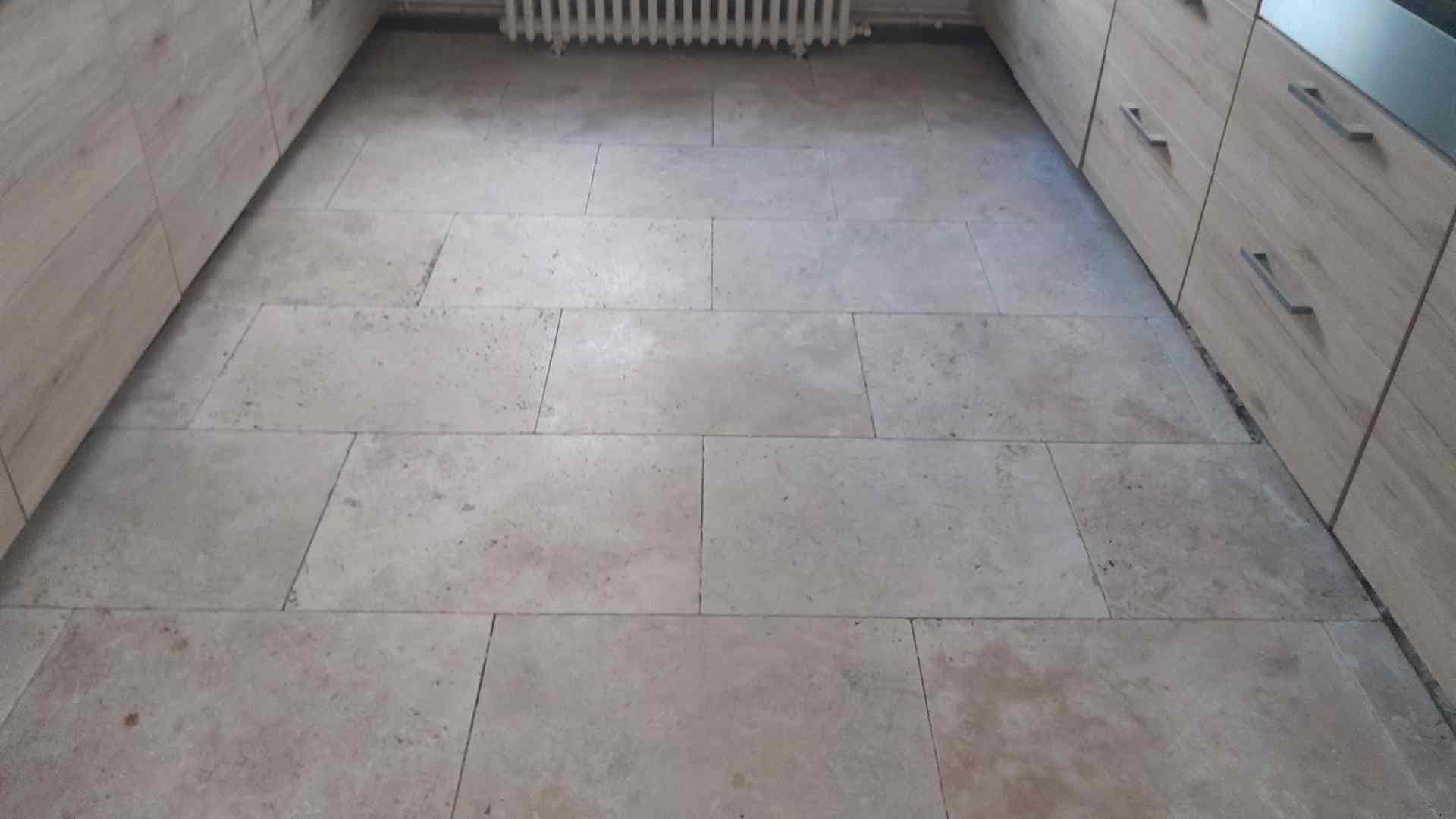 Rénovation d'une cuisine avec Travertin Marseille