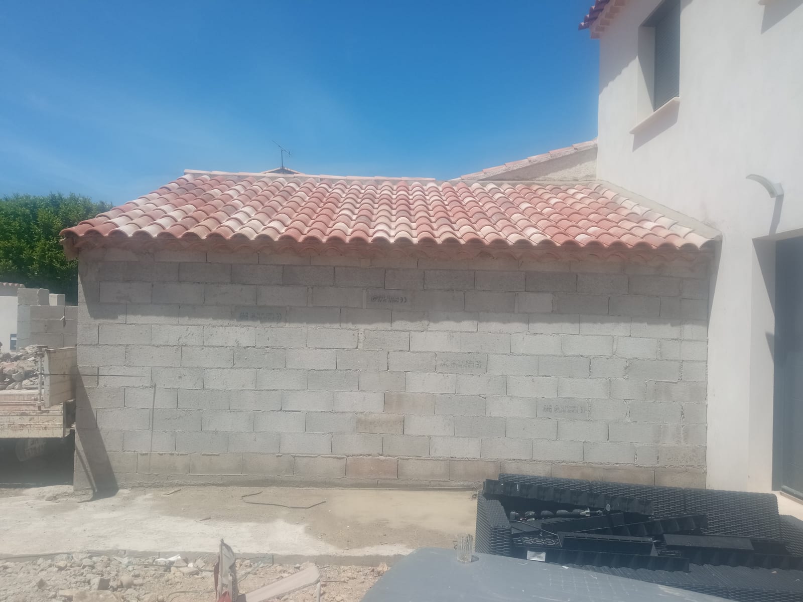 Chantier extension maison à Arles — élévation raccordée à l'existant · pays arlésien · LMVP