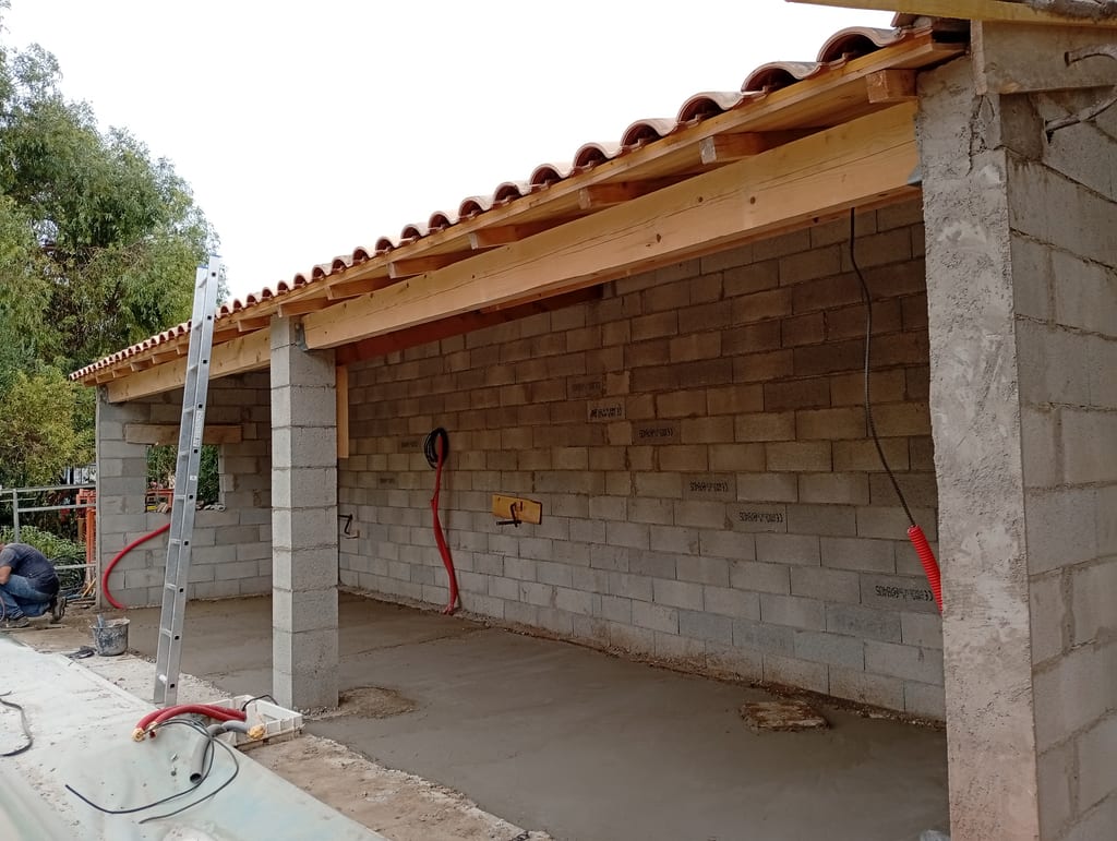 Vue cuisine d'été en construction — Miramas