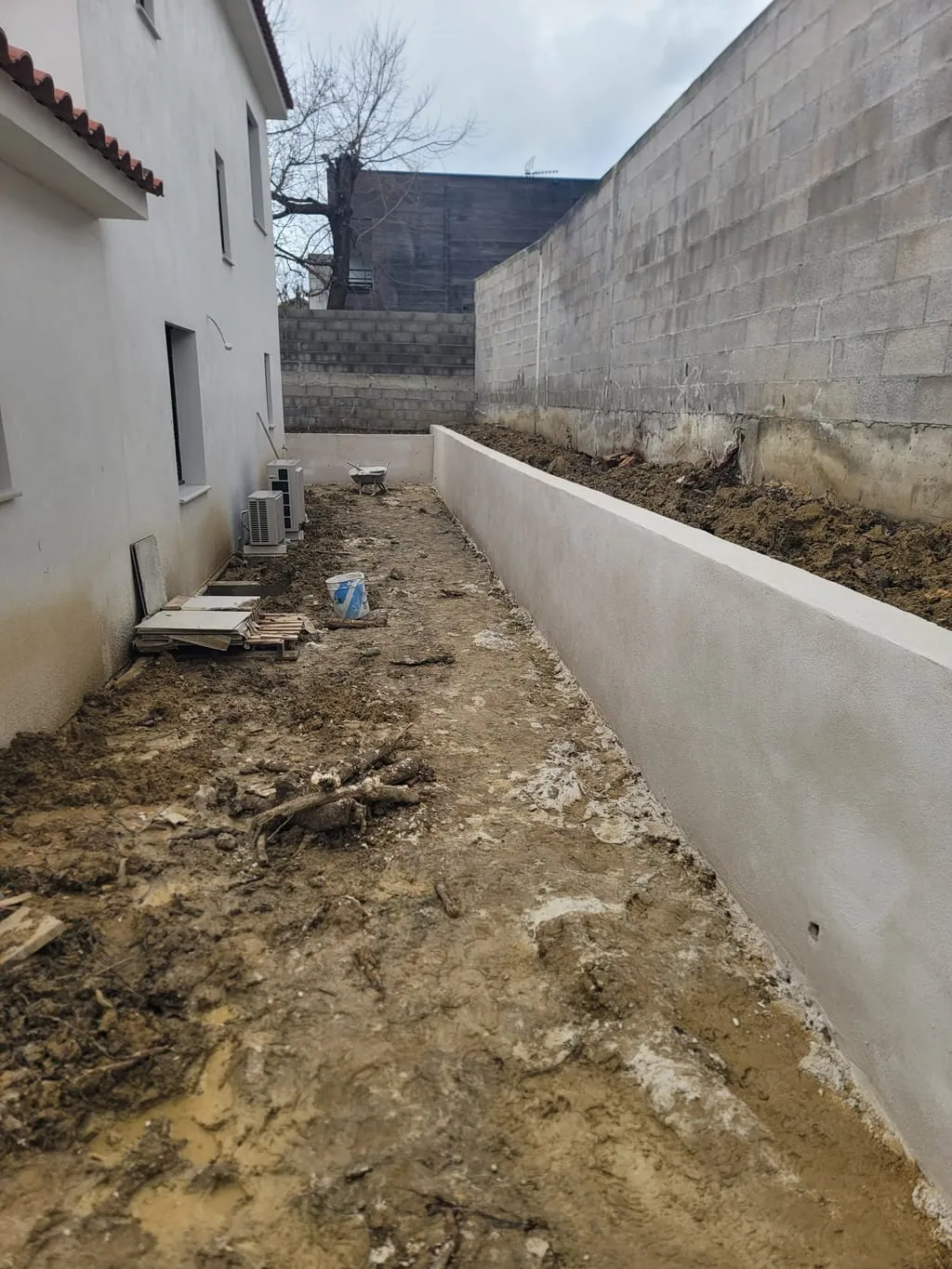 Mur de soutènement béton armé — Saint-Barnabé