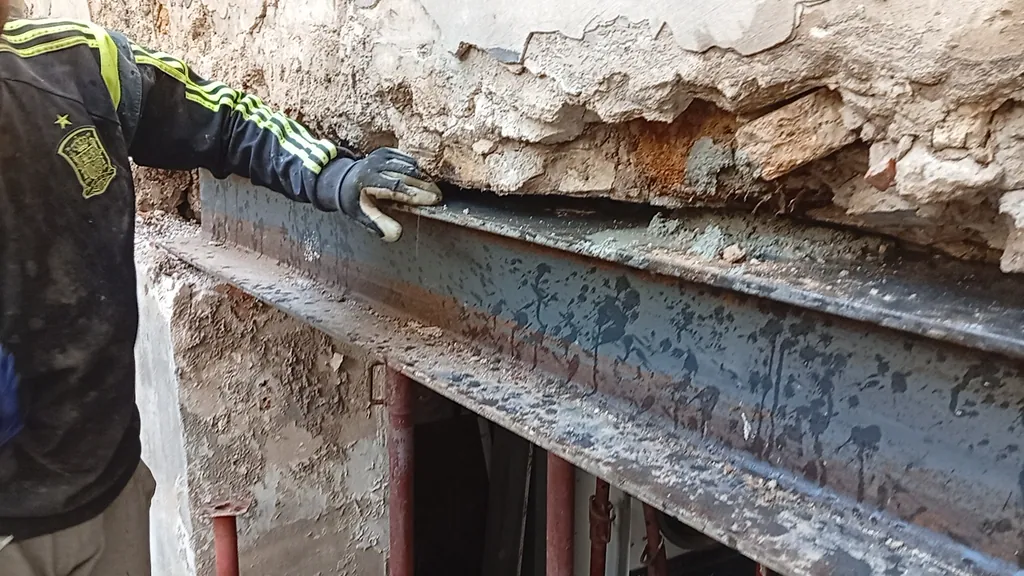 Levage IPN par treuil manuel — chantier Aix