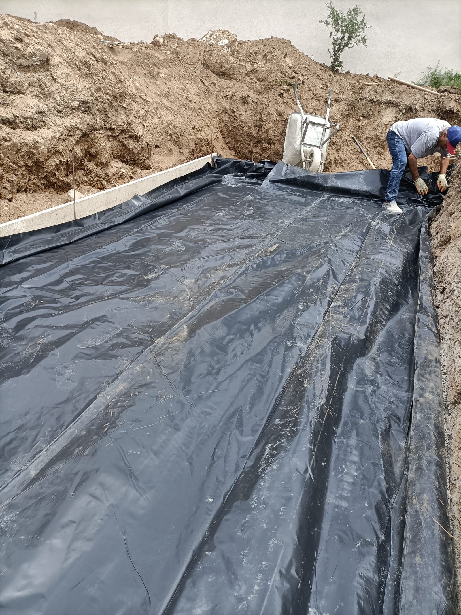 Ferraillage piscine béton Miramas — chantier devis Les Maisons Vertes Provençales