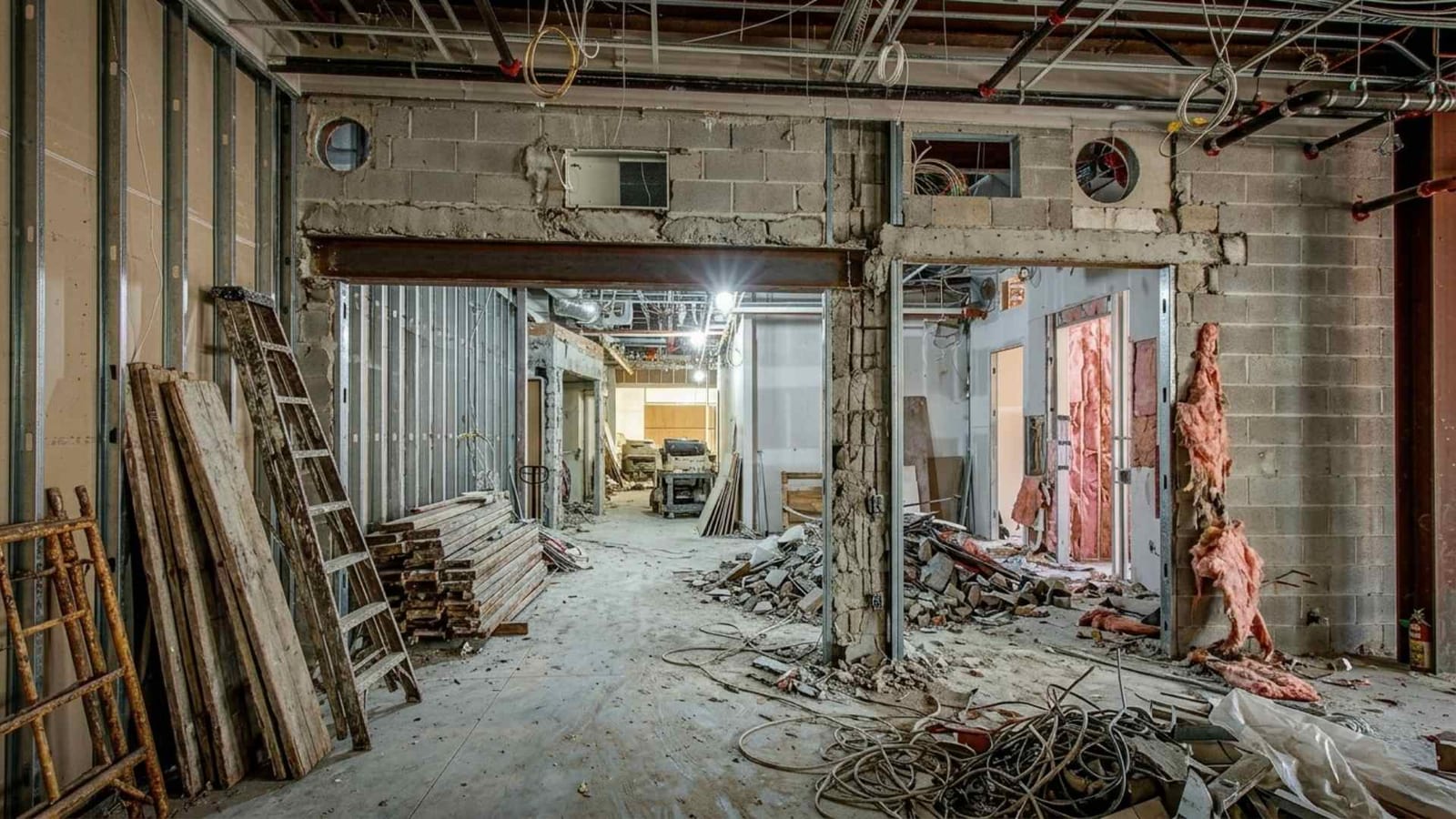 Chantier rénovation pavillon à Allauch — second œuvre Plan-de-Cuques · LMVP