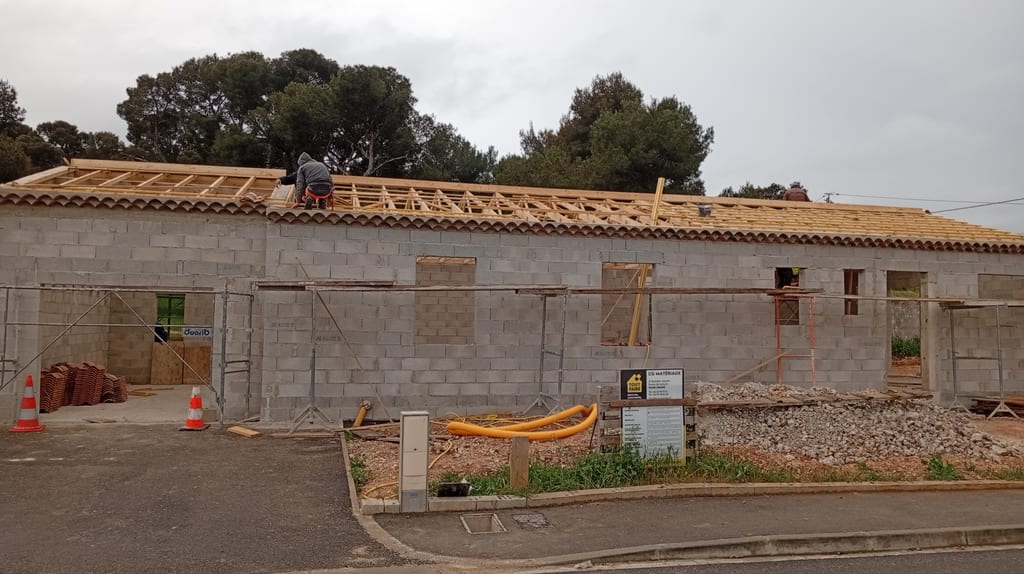 Villa existante avant travaux sur notre chantier des Pennes-Mirabeau